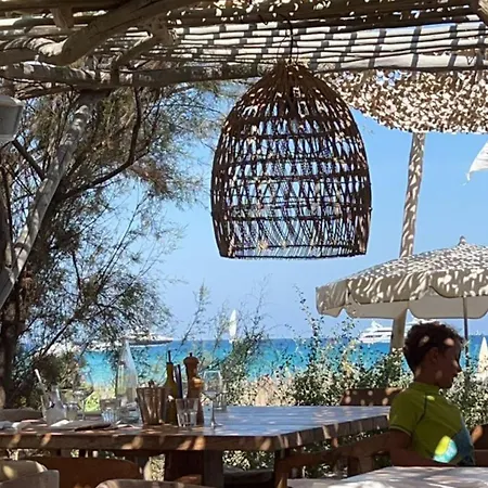 Studio De Charme Avec Sa Terrasse Dans Le Golfe De Saint Tropez *